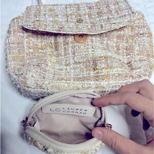 Coin pouch and little bag super cute and good material and classy! Color-beige